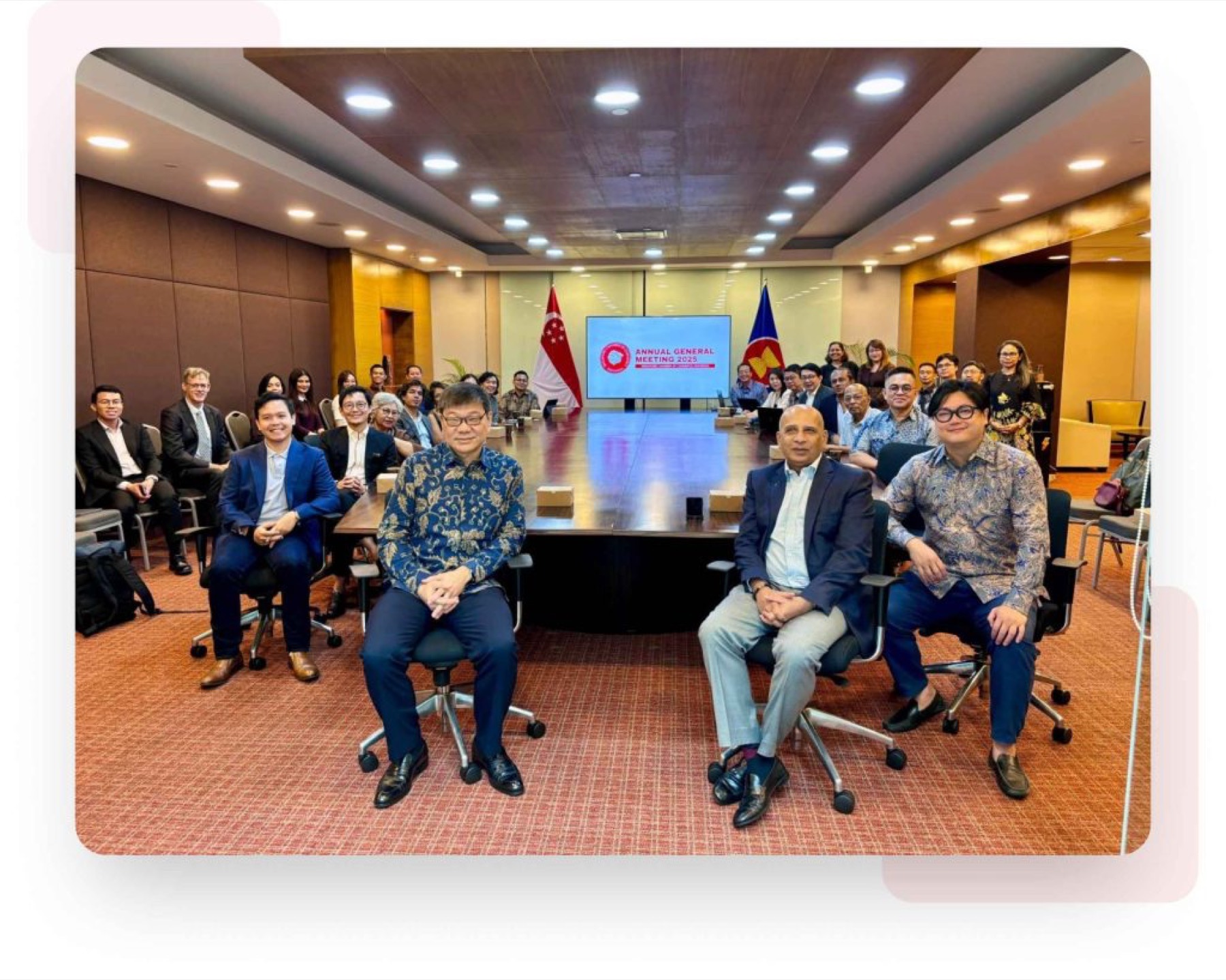 Members and the Governing Council at the SingCham Annual General Meeting, Singapore Embassy, Jakarta